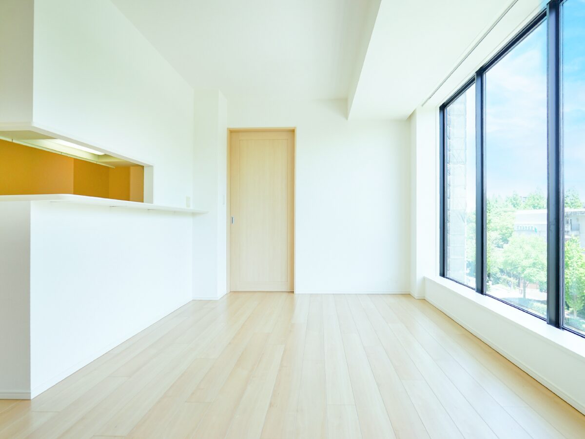 最高品質のリフォームで美しくなった賃貸マンションのリビング